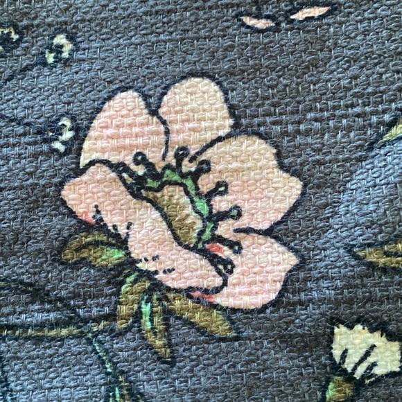 Ann Taylor Loft flower skirt size 14. - Picture 7 of 7